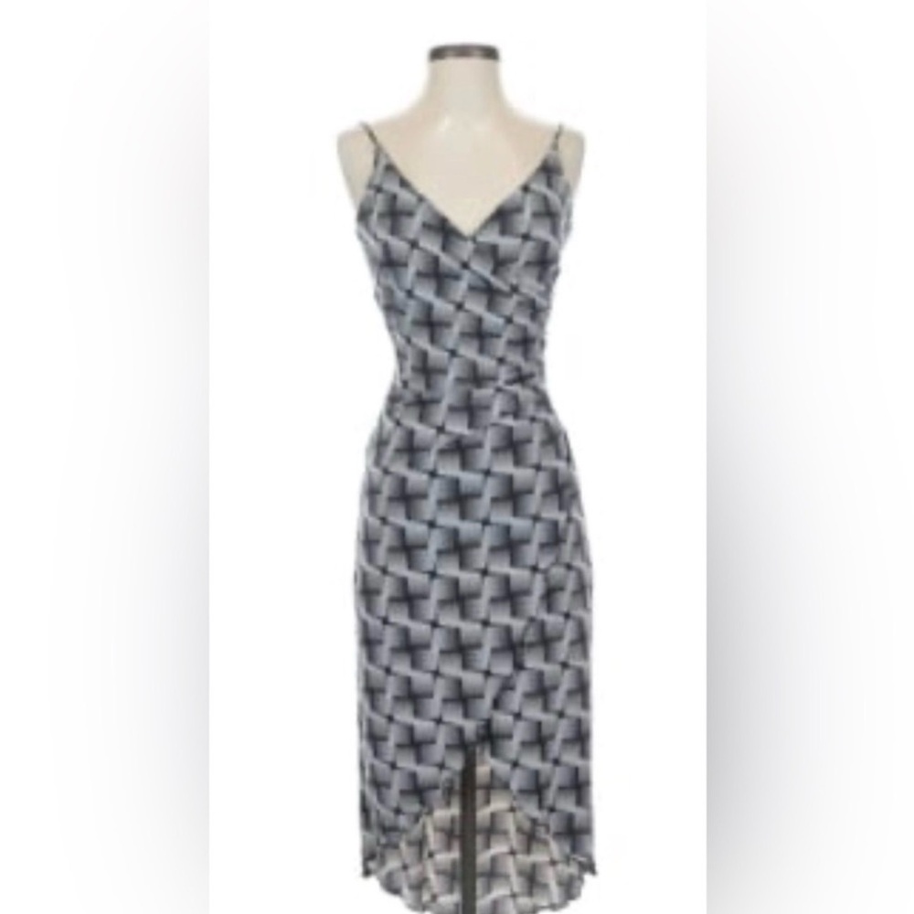 Vintage BEBE Black & White Geometric Print Midi Skirt size large..